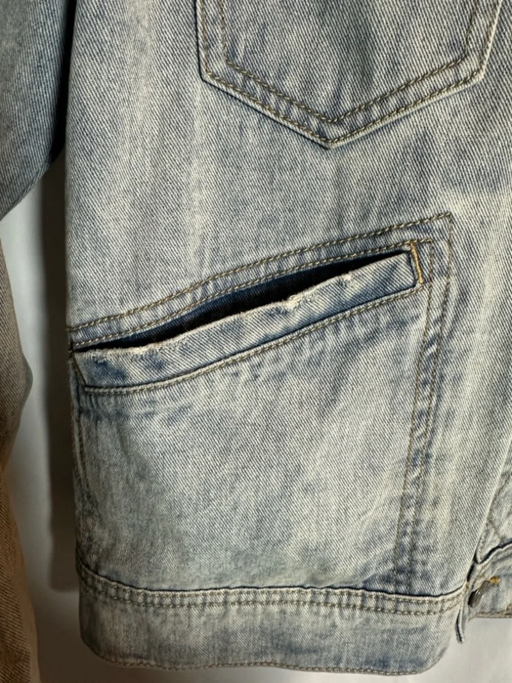 Free People Light Wash Blue Denim Jacket - Picture 4 of 7